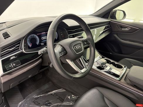 Used 2022 Audi Q8 Prestige AWD/4WD image 4