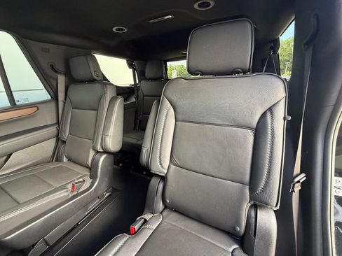 Used 2025 GMC Yukon Denali AWD/4WD image 21