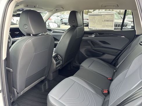 New 2026 Volkswagen Tiguan SE AWD/4WD image 20