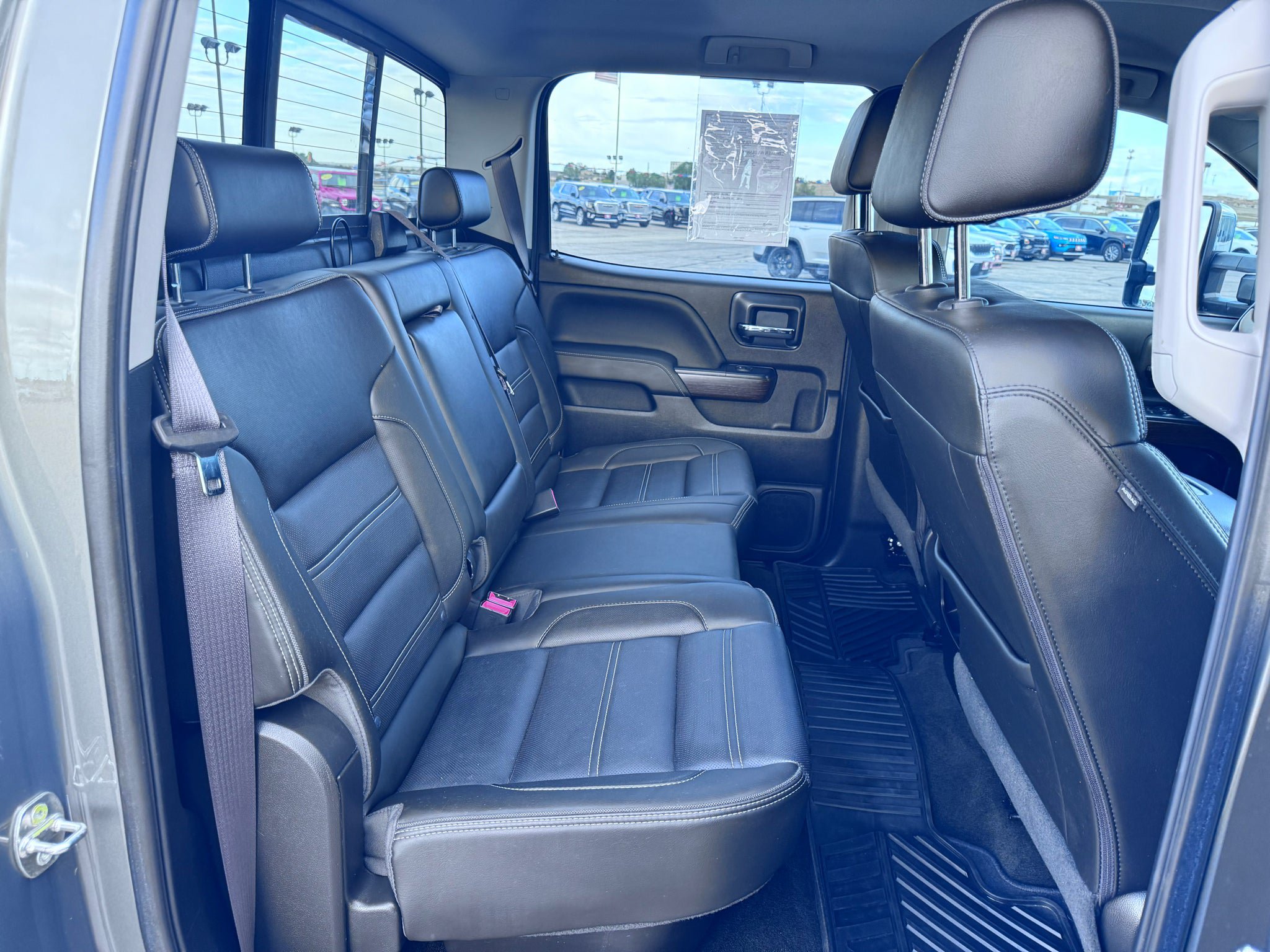 Used 2017 GMC Sierra 2500 Denali w/ Duramax Plus Package AWD/4WD image 13