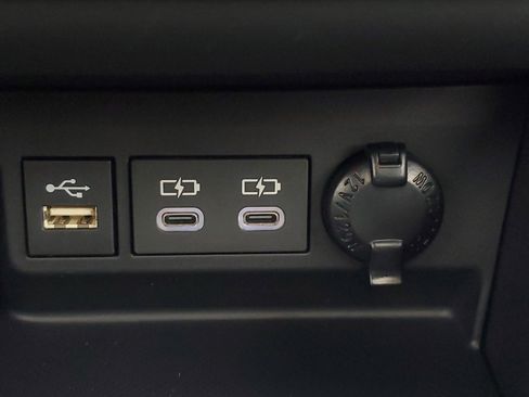 New 2026 Toyota Highlander XLE image 29