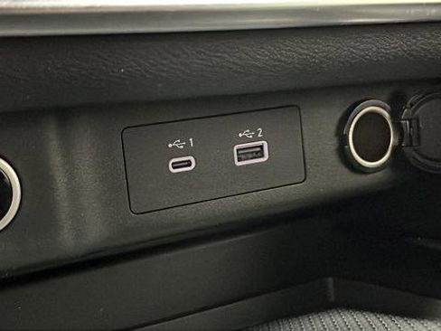 Used 2023 Nissan Rogue SV image 33