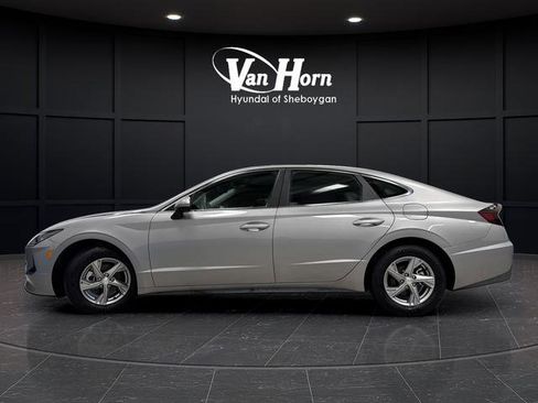 Used 2023 Hyundai Sonata SE w/ Cargo Package image 10
