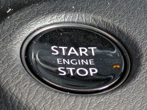 Used 2025 Nissan Z Performance w/ Floor Mat Package image 32