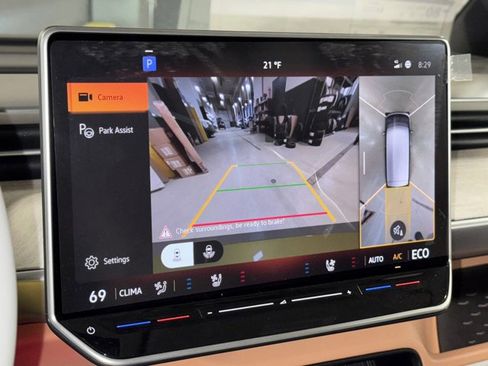 New 2025 Volkswagen ID. Buzz 1st Edition image 60