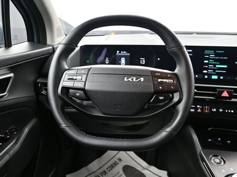 Certified 2026 Kia Sportage S AWD/4WD image 32