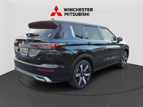 New 2025 Mitsubishi Outlander SE image 5