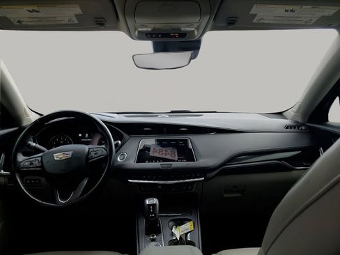 Used 2019 Cadillac XT4 Premium Luxury image 23