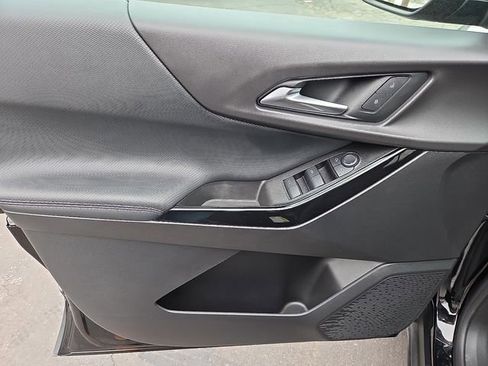 Used 2025 Chevrolet Equinox LT image 13