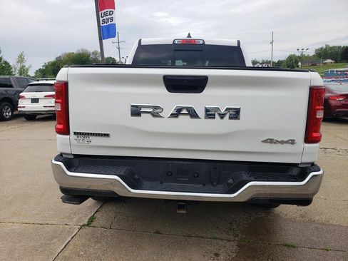 Used 2025 RAM 1500 Big Horn AWD/4WD image 4