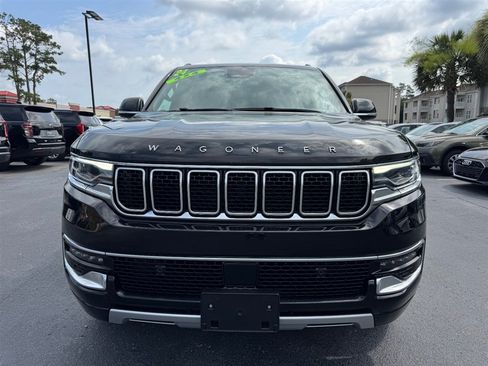 Used 2024 Jeep Wagoneer Series II w/ Flexible Seating Group AWD/4WD image 3