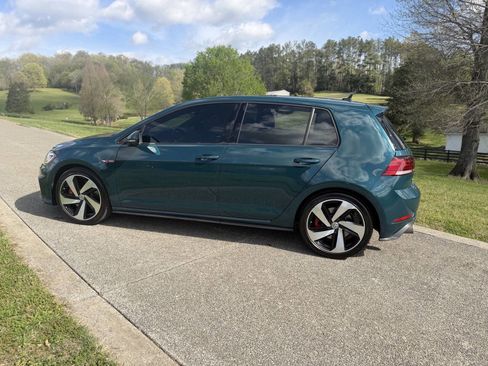 Used 2019 Volkswagen GTI SE w/ SE Experience Package image 4