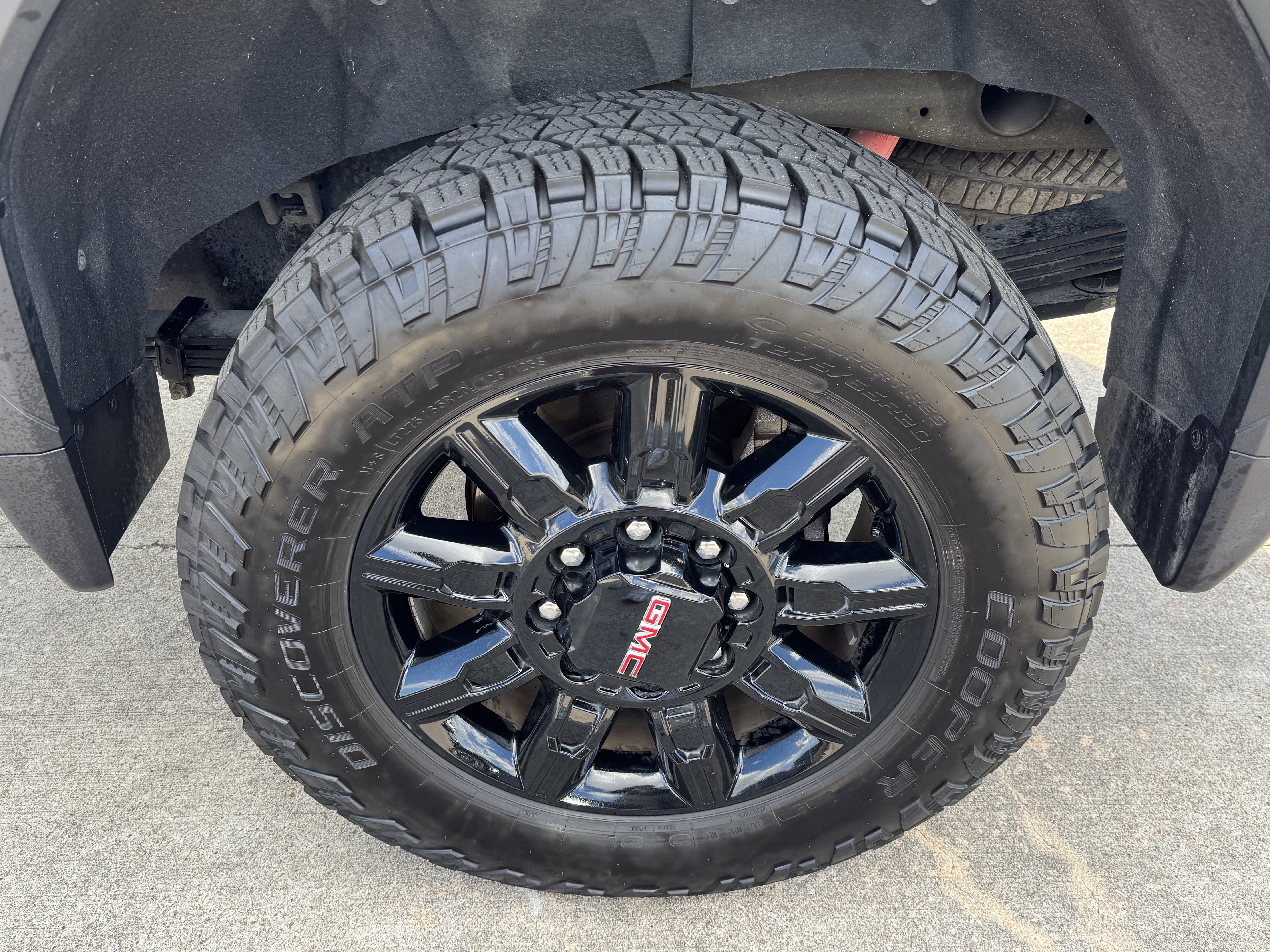 Used 2024 GMC Sierra 2500 AT4 w/ AT4 Premium Plus Package AWD/4WD image 36