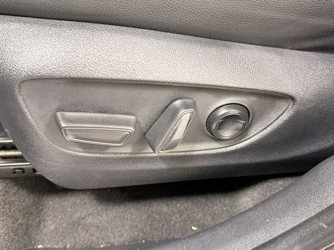Certified 2024 Toyota Grand Highlander AWD image 14