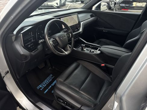 Used 2024 Lexus TX 350 350 Premium AWD w/ Panoramic M image 10