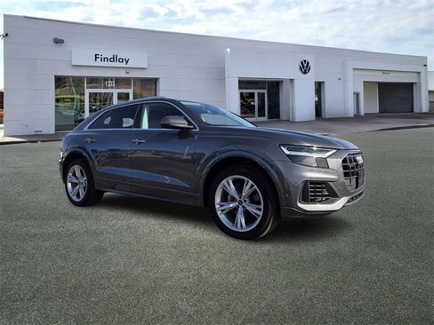 Used 2022 Audi Q8 Premium Plus w/ Premium Plus Package image 2