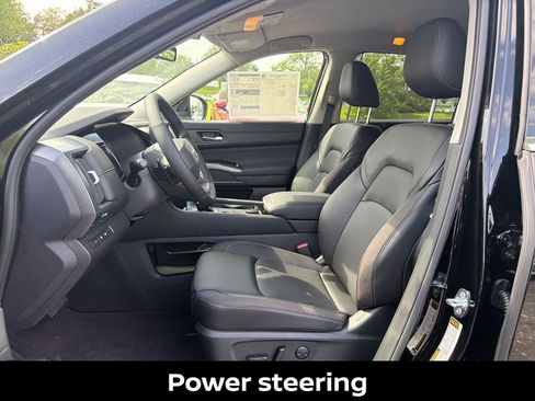 New 2026 Nissan Pathfinder SL AWD/4WD image 11