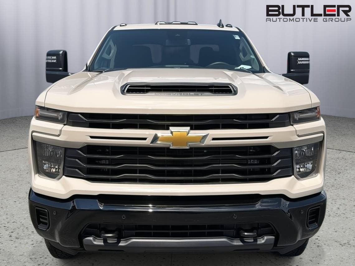 New 2026 Chevrolet Silverado 2500 Custom w/ Custom Value Package AWD/4WD image 9