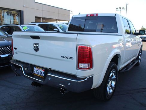 Used 2017 RAM 1500 Laramie w/ Convenience Group AWD/4WD image 7