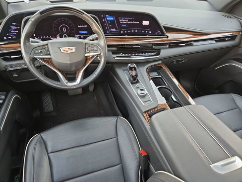 Certified 2023 Cadillac Escalade ESV Premium Luxury image 12