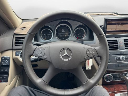 Used 2011 Mercedes-Benz C 350 Sport image 10