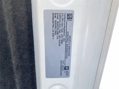 Used 2022 Chevrolet Silverado 1500 LTZ image 17