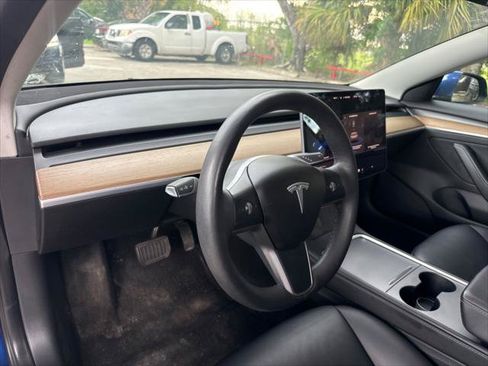 Used 2022 Tesla Model 3 RWD image 12