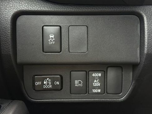 Used 2023 Toyota Tacoma TRD Off-Road AWD/4WD image 22