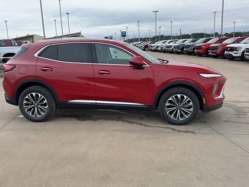 New 2025 Buick Envision Preferred image 9