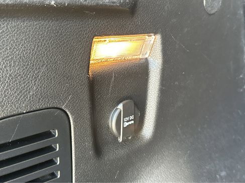 Used 2017 Jeep Renegade Altitude image 37