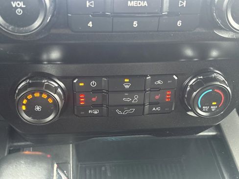 Used 2019 Ford F150 XLT w/ Equipment Group 302A Luxury image 19