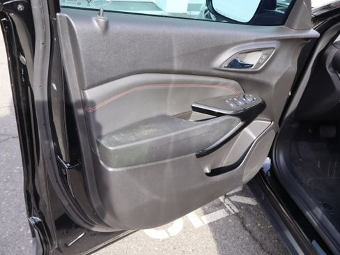 Certified 2024 Chevrolet Trax RS w/ Driver Confidence Package image 15