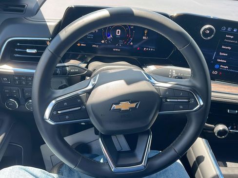 Used 2026 Chevrolet Tahoe LS w/ LPO, Dark Essentials Package AWD/4WD image 10