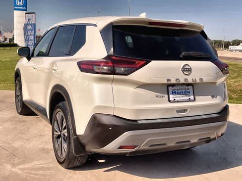 Used 2023 Nissan Rogue SV FWD image 5