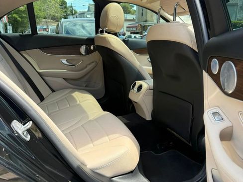 Used 2021 Mercedes-Benz C 300 4MATIC Sedan w/ Premium Package image 8