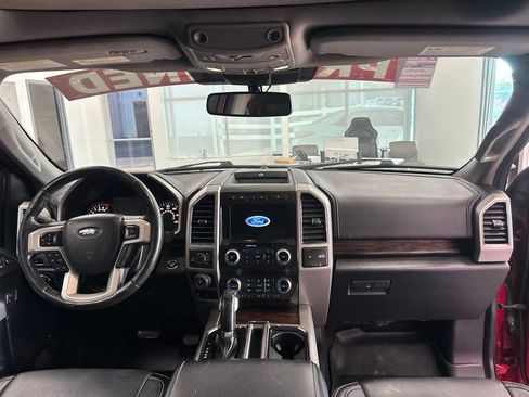 Used 2019 Ford F150 Lariat w/ Equipment Group 502A Luxury AWD/4WD image 15