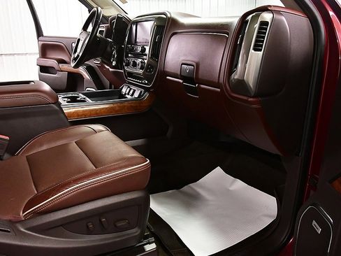 Used 2016 Chevrolet Silverado 3500 High Country w/ Duramax Plus Package image 29