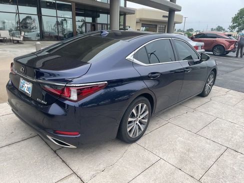 Used 2019 Lexus ES 350 w/ Premium Package FWD image 3