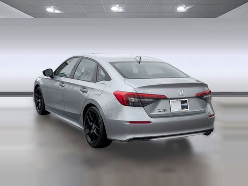 Used 2024 Honda Civic Sport image 3