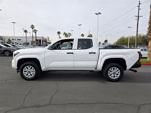 Certified 2025 Toyota Tacoma SR image 7