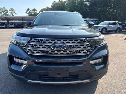 Used 2022 Ford Explorer Limited w/ Equipment Group 301A AWD/4WD image 8