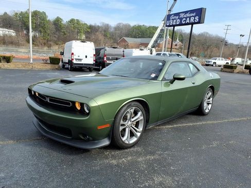 Used 2022 Dodge Challenger GT w/ Plus Package image 18