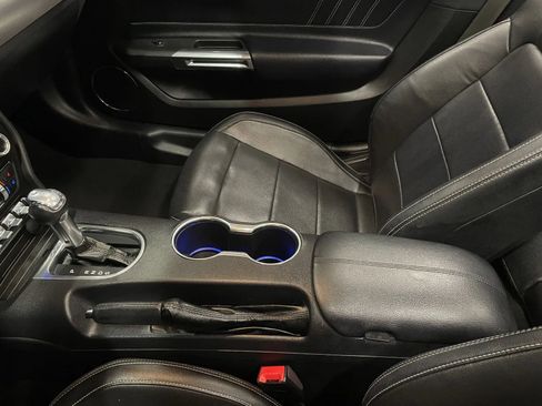 Used 2021 Ford Mustang Premium image 34