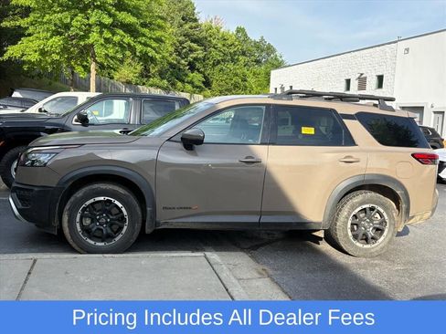 Used 2024 Nissan Pathfinder Rock Creek AWD/4WD image 4