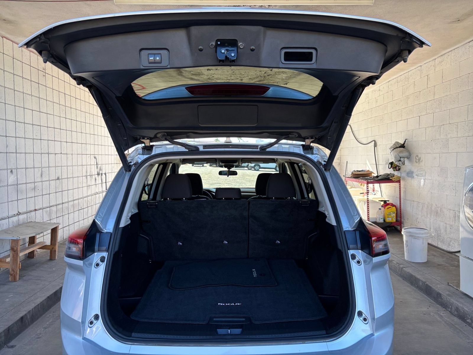 Used 2025 Nissan Rogue SV AWD/4WD image 32
