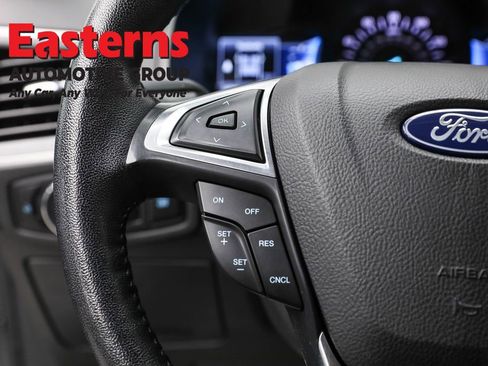 Used 2023 Ford Edge SEL image 15