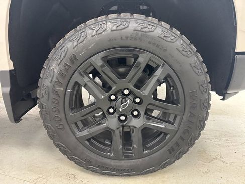 New 2026 Chevrolet Silverado 1500 Custom Trail Boss w/ Dark Appearance Package image 31