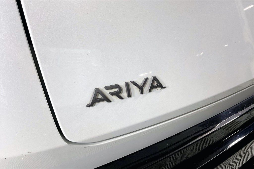 Used 2023 Nissan Ariya FWD image 31