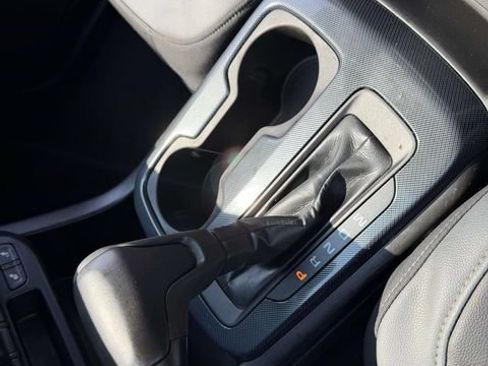 Used 2016 Chevrolet Colorado Z71 AWD/4WD image 14