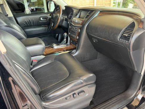 Used 2012 INFINITI QX56 4WD w/ Deluxe Touring Pkg image 16